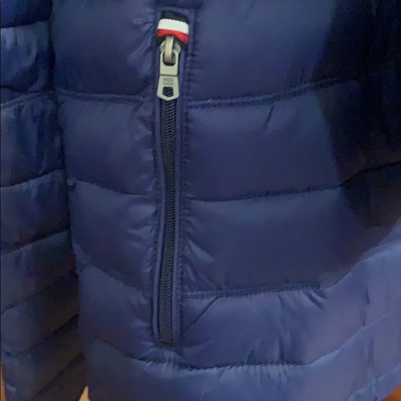 NWT Tommy Hilfiger ultra loft down jacket - Picture 3 of 8